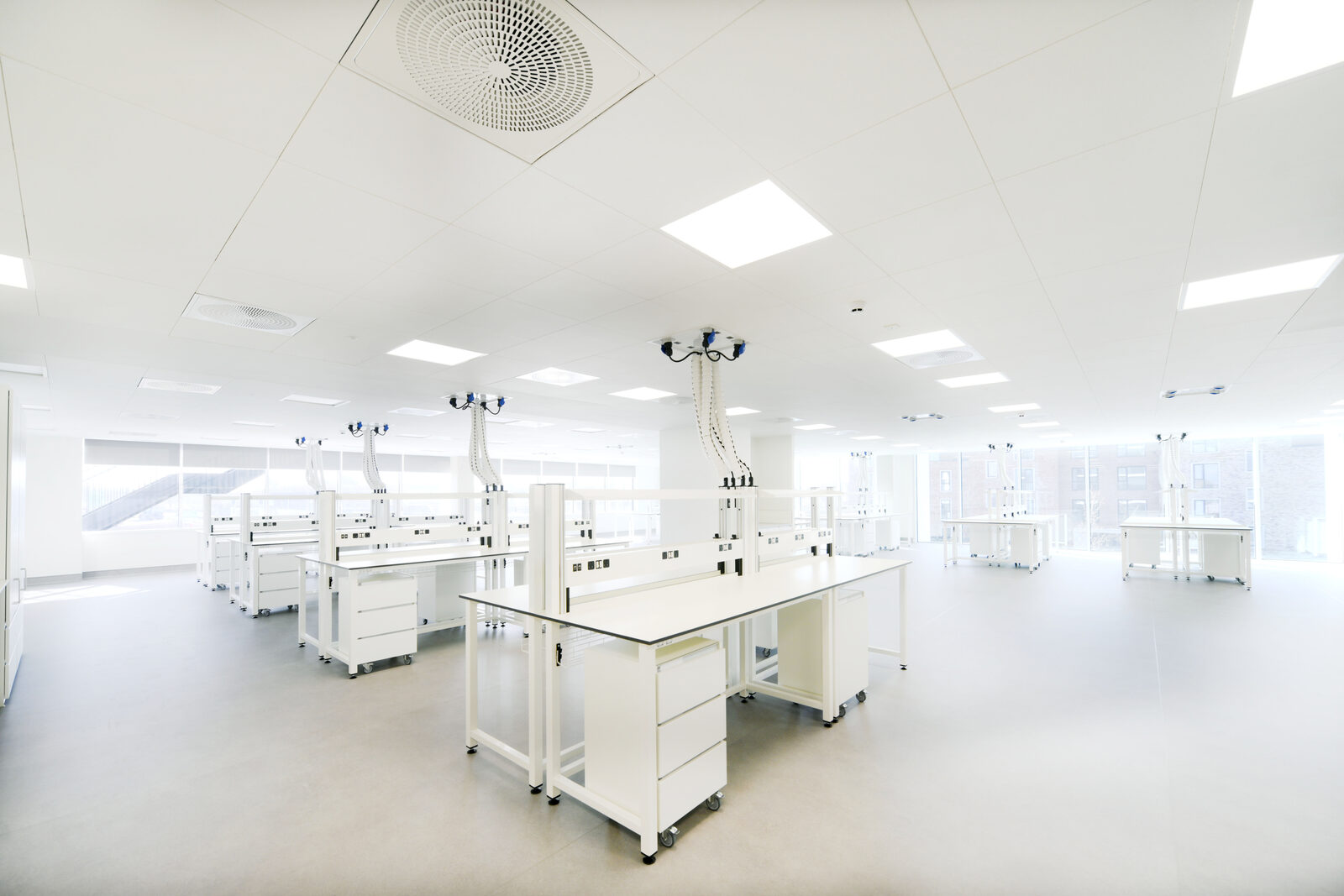 The write-up area beside the labs at Oxford North